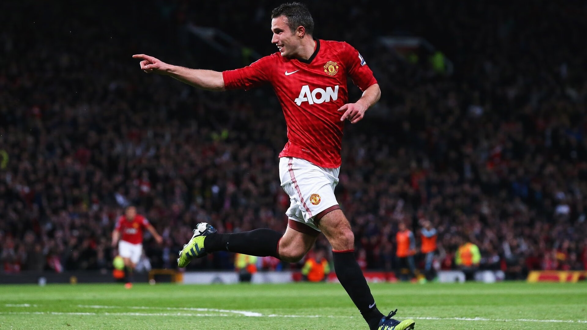 当梅西的魔法照亮酋长球场，阿森纳加时鏖战里昂，一场由传奇主宰的史诗对决