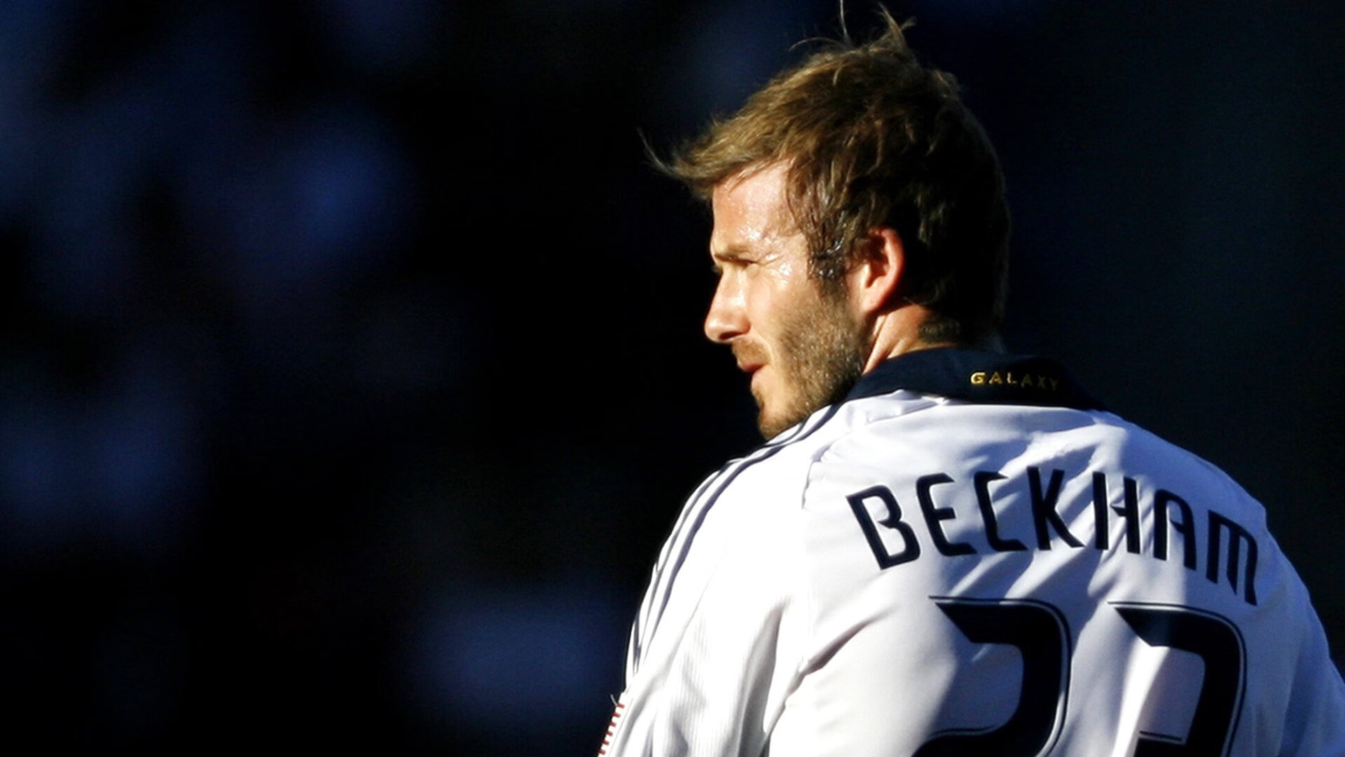 从麦迪逊到马尼拉，当尼克斯的钢铁洪流预言了利拉德的国际赛场接管